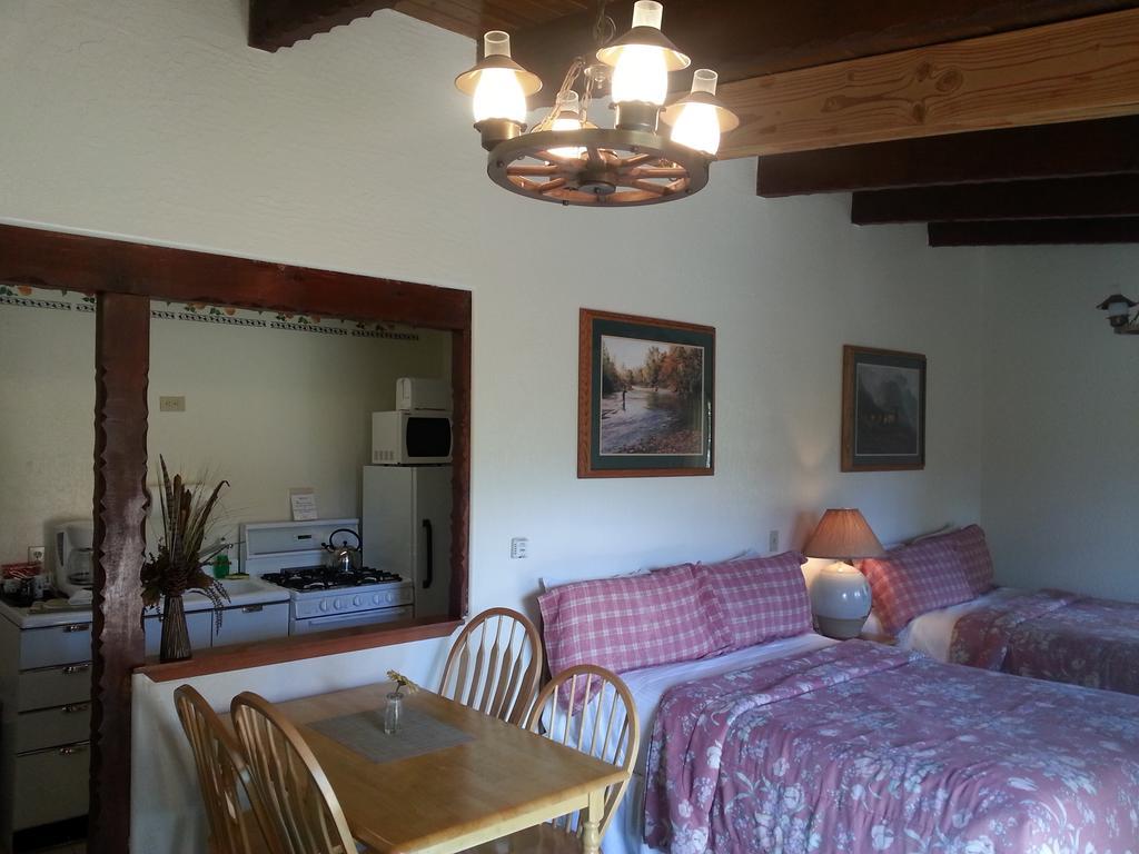 ממות' לייקס Innsbruck Lodge מראה חיצוני תמונה