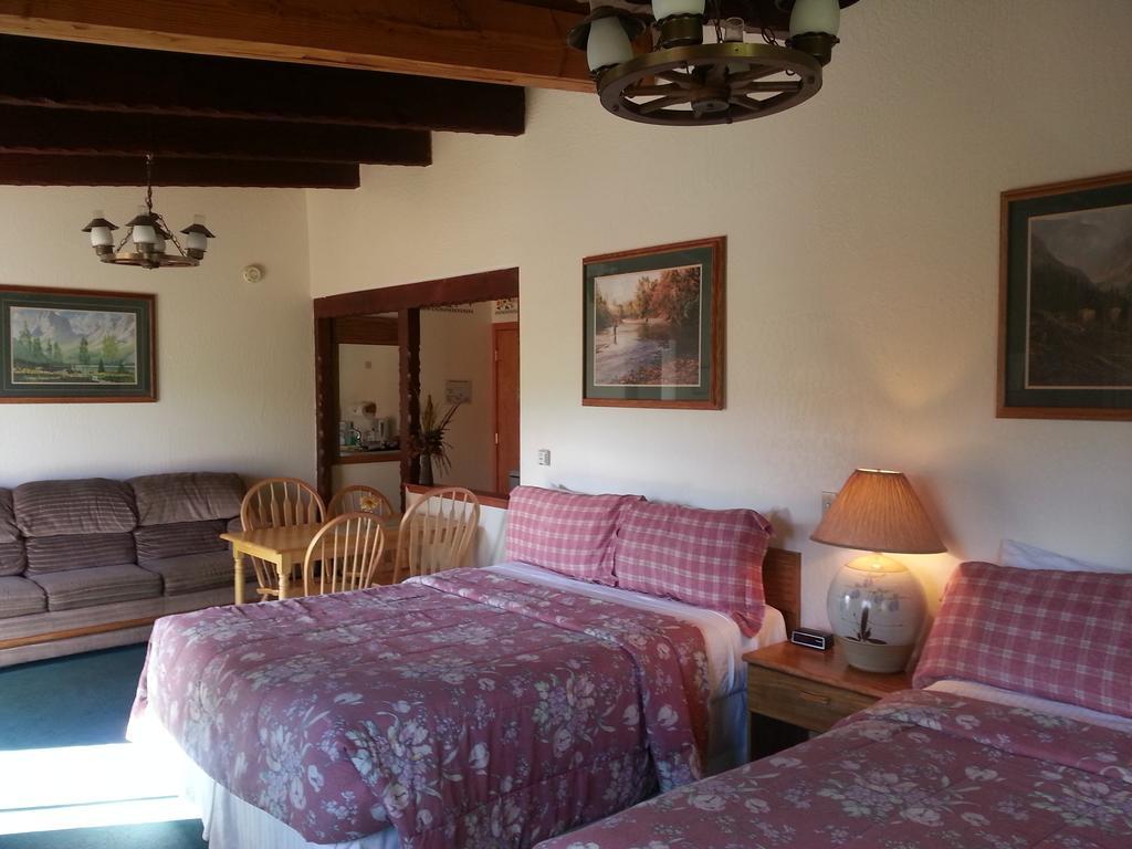 ממות' לייקס Innsbruck Lodge מראה חיצוני תמונה
