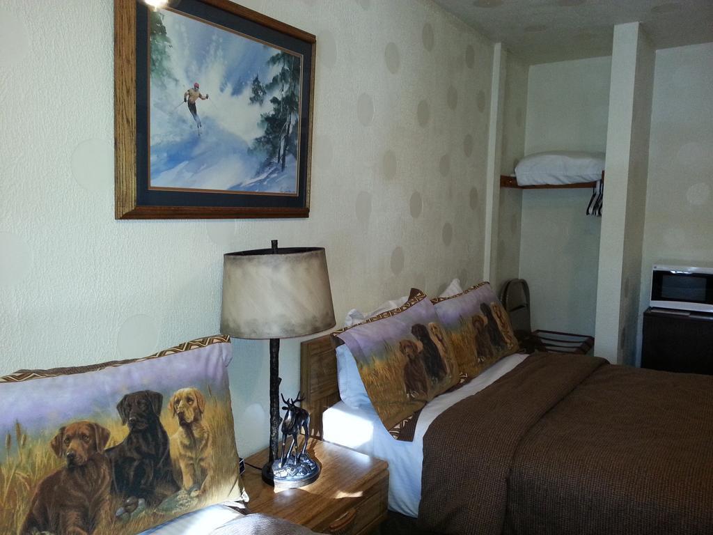 ממות' לייקס Innsbruck Lodge מראה חיצוני תמונה