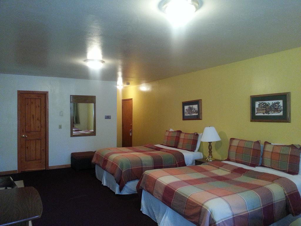 ממות' לייקס Innsbruck Lodge מראה חיצוני תמונה