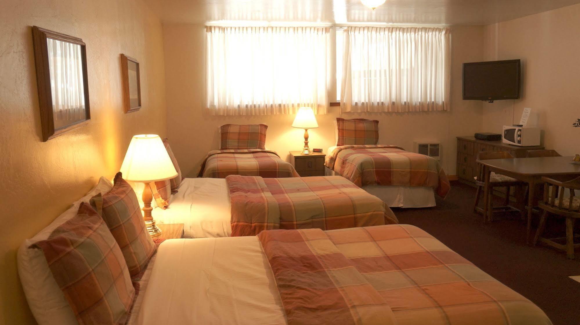 ממות' לייקס Innsbruck Lodge מראה חיצוני תמונה