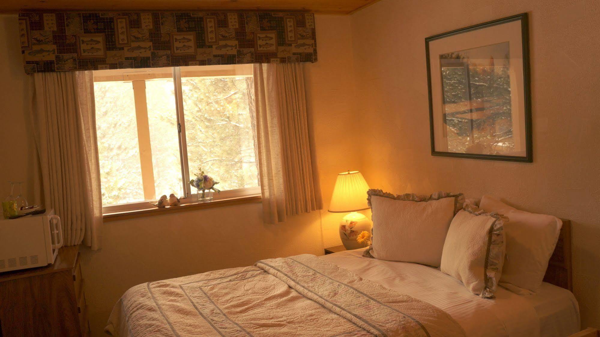 ממות' לייקס Innsbruck Lodge מראה חיצוני תמונה